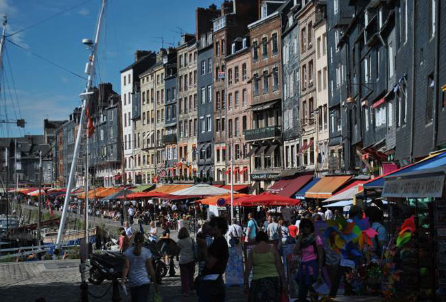Honfleur: Vieux Bassin - il vecchio porto Honfleur: Vieux Bassin - il vecchio porto
