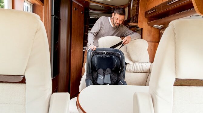 AL-KO introduce ISOFIX sui camper con il nuovo attacco per sistema di ritenzione sul divanetto posteriore