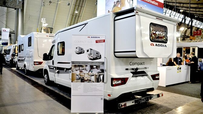 Grande successo al CMT di Stoccarda per i veicoli con sistema ‘slide out’ di Lippert Components