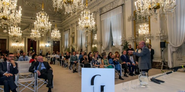 Vino: Gli Uffizi presentano il nuovo look Brindando Marchigiano