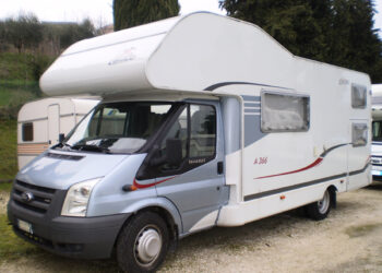 Conero Caravan usato di agosto