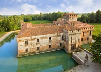Il Mercato della Terra® di Padernello torna a dipingere di sapori il Castello