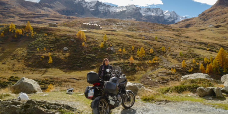 Champorcher e il rifugio Dondennaz in moto