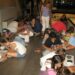 bambini impegnati in un laboratorio didattico