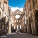 Una mostra di Helidon Xhixha all’Abbazia di San Galgano (SI)