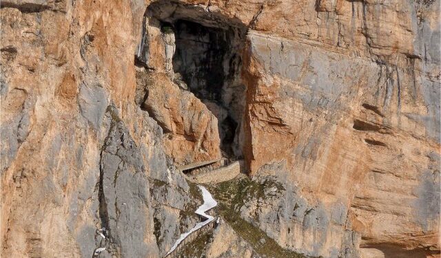 La Grotta del Cavallone
