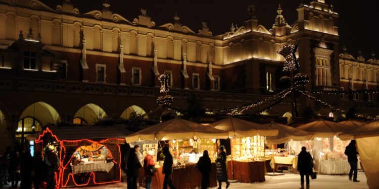 Mercatini di Natale: oltre gli itinerari tradizionali, è Cracovia la più amata del web