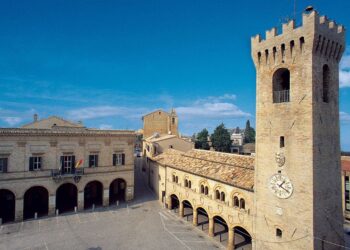 Dal 6 all’8 dicembre a Montelupone (MC) arriva il Mercatino di Natale dedicato al miele
