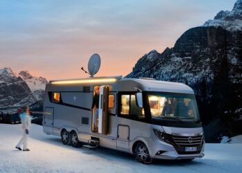 Wintercamping: Glamping, vin brûlé e divertimento sugli sci, senza confini con Niesmann+Bischoff