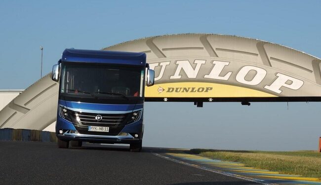 Arto, la «Vettura sportiva» tra gli autocaravan accelera a Le Mans