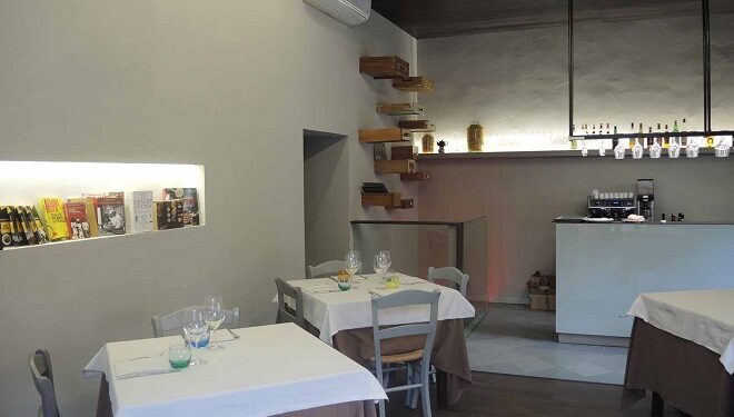 Pioniere della ricerca gastronomica, il ristorante Manna dipinge la primavera!