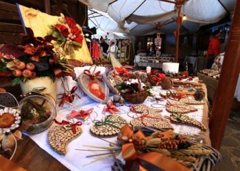 In Carnia Mercatini & Presepi fanno da cornice a sci e sport invernali