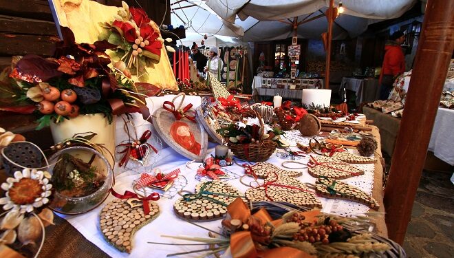 In Carnia Mercatini & Presepi fanno da cornice a sci e sport invernali