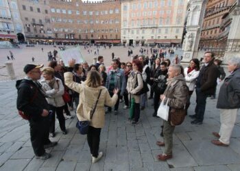 La carica dei 53 Comuni del Trekking Urbano fa tappa a Bologna