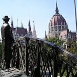 Statua di Imre Nagy a Budapest