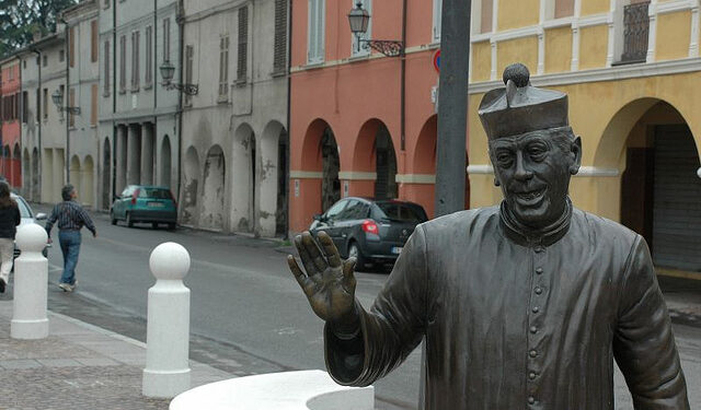 Statua di don Camillo a Brescello