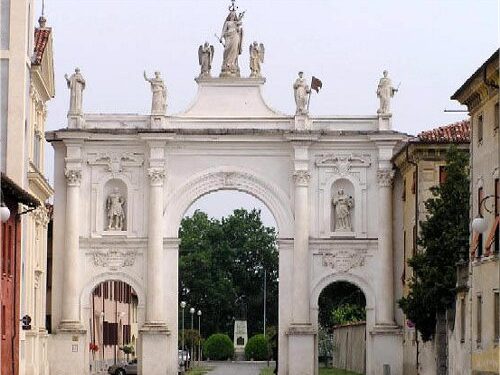 Itinerario culturale di Cherasco in Piemonte