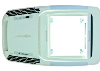 Dometic FreshLight Il condizionatore a tetto con oblò integrato