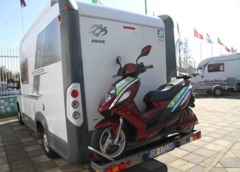 ecostrada-scooter-camper-knaus