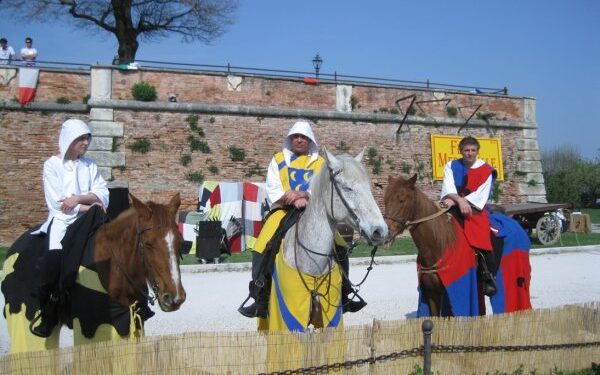 grande-festa-medioevale-castello-2012