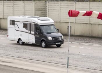 HYMER presenta il Side Wind Assist per  l’ML-T, di serie a partire da gennaio 2015