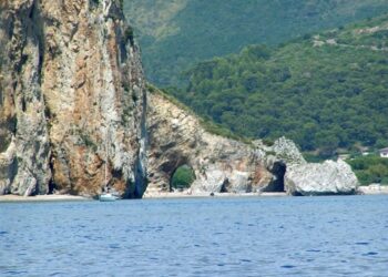 L’Arco Naturale, una delle attrazioni del lato meridionale di Capo Palinuro