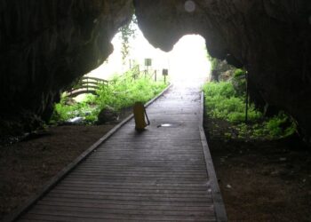 ingresso-grotte-dell-arco-di-bellegra