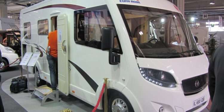Eura Mobil: nuovo Integra Line presentato al Salone del Camper