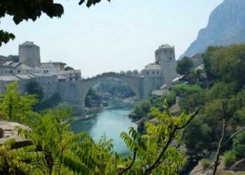 Mostar: ponte sulla Neretva