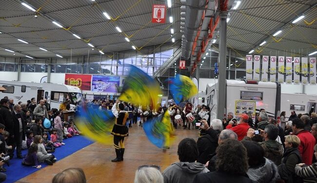A Tour.it weekend con musici e sbandieratori