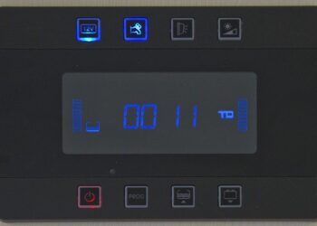 CBE presenta il nuovo pannello di comando PC 380