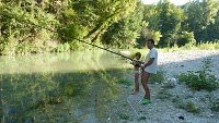 A pesca nel fiume dell Gola del Furlo