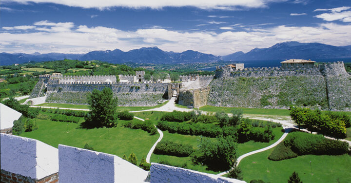 21 Maggio : “Pirati alla Rocca” – Avventure in costume per bimbi e ragazzi a Lonato del Garda