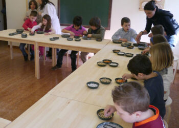 RavennAntica: bambini durante un laboratorio didattico