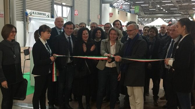 taglio-nastro-tourit-2017