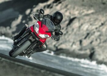 la nuova Triumph Tiger Sport 1050CC