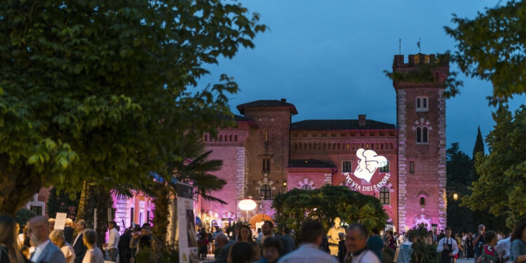 Mercoledì 5 luglio Dinner Show nel parco storico del Castello di Spessa di Capriva del Friuli