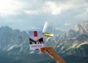 VinoVip Cortina celebra la sua 15a edizione: appuntamento 12 e 13 luglio tra le Dolomiti